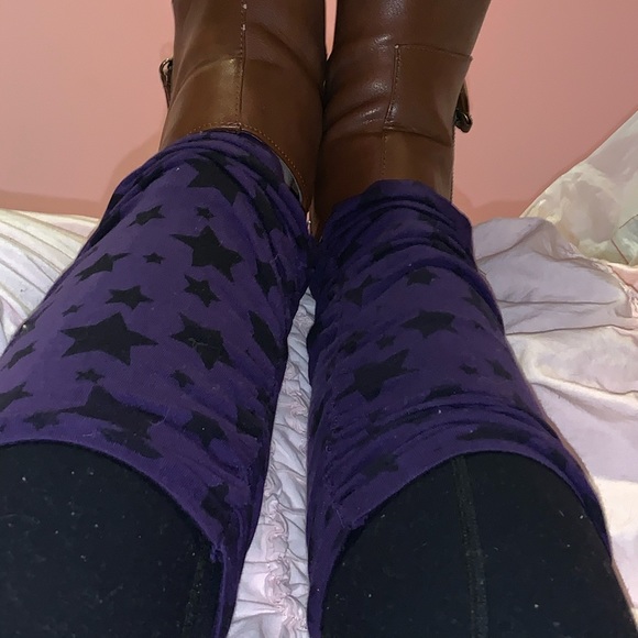 2/15$ 💕 Purple star leg warmers - Picture 2 of 6